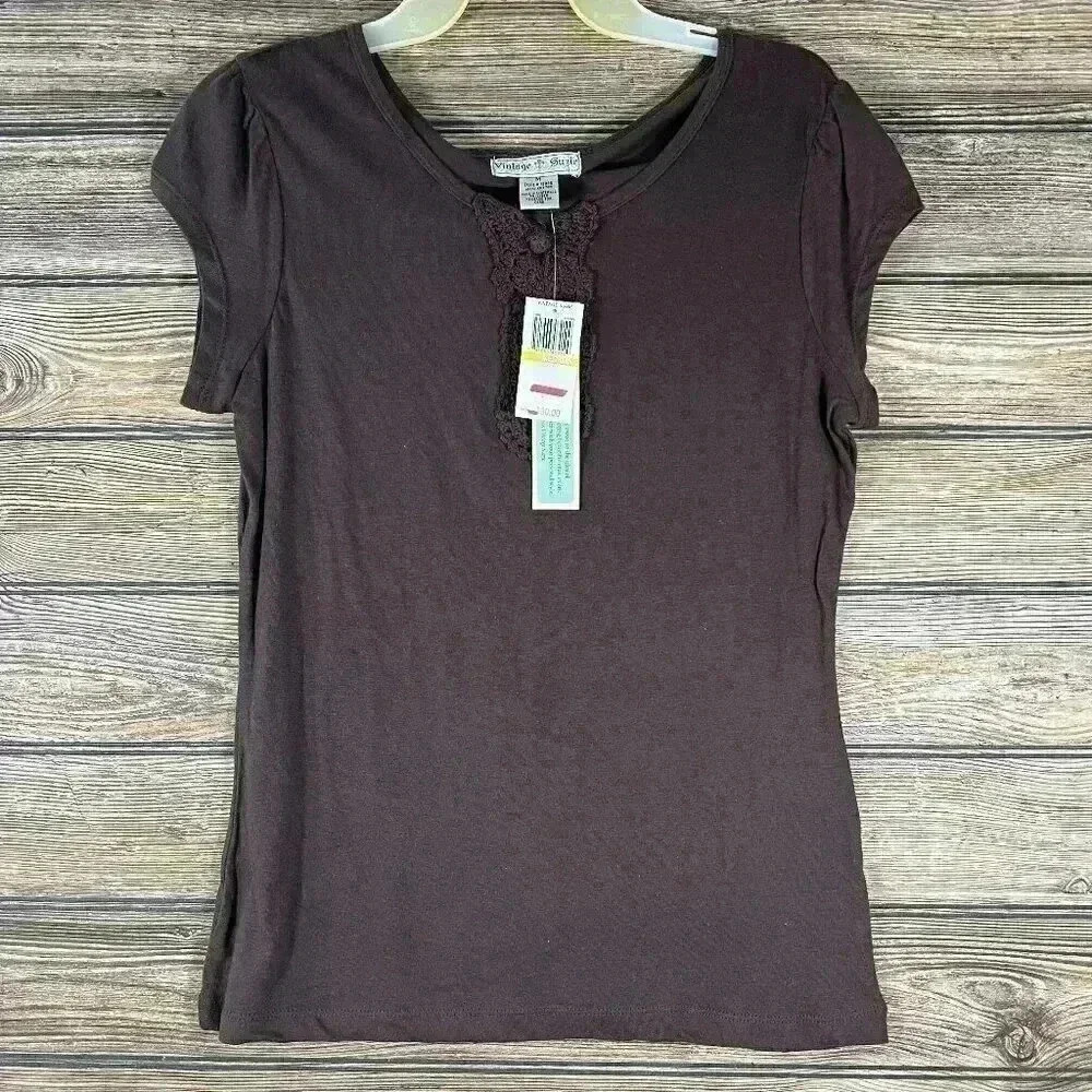 Vintage Suzie Brown 100% Cotton Tshirt Size Medium NWT Cap Sleeve Crochet Front